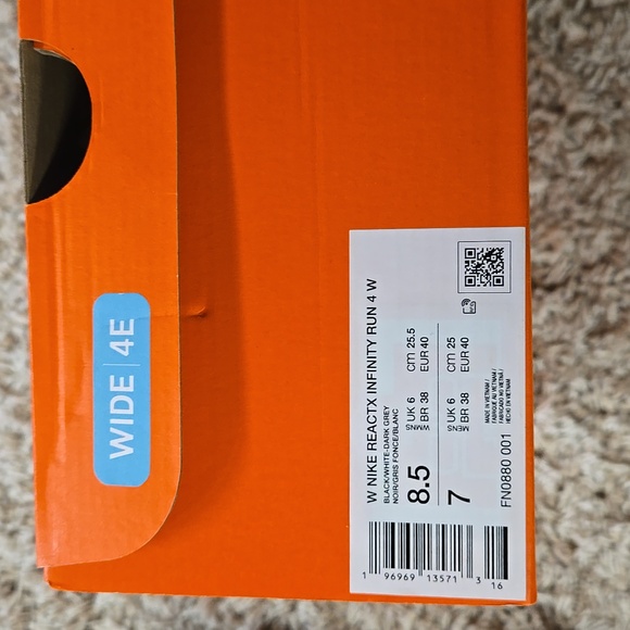 COPY - Nike Women's React Infinity Run 11W - Picture 2 of 2